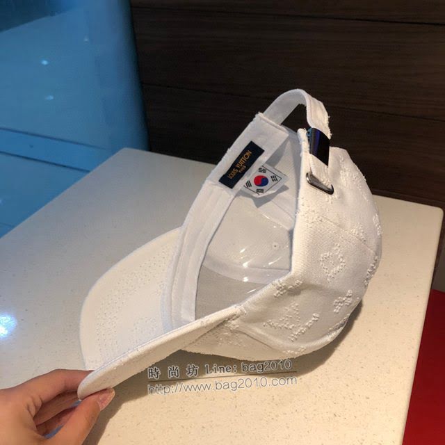 LV新品女士帽子 路易威登珍珠做舊棒球帽鴨舌帽  mm1493
